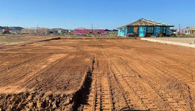 Earthworks-Excavation-Digging-Levelling-Services-Ultra-Excavations-Adelaide-Gawler-Northern-Suburbs_0003_4
